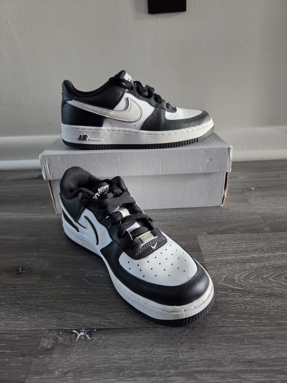 Nike Air Force 1 Low — Black & White